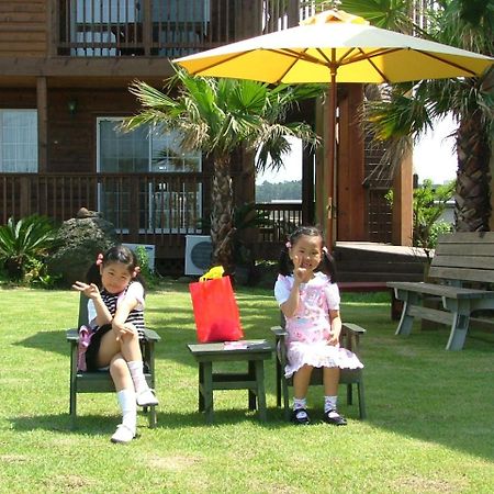 Namu Hyanggi Pension Чеджудо Экстерьер фото